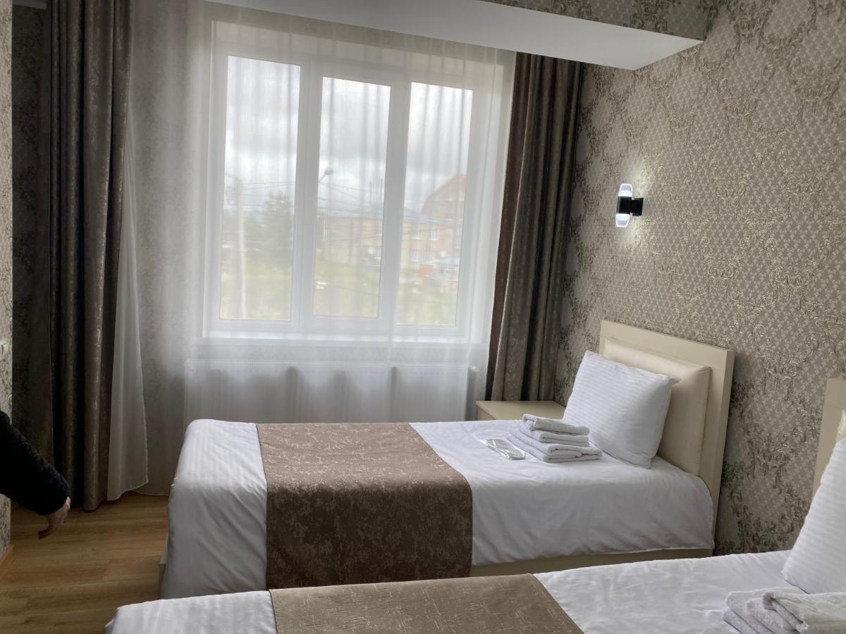 Hotel Sharl Ninotsminda Exteriör bild