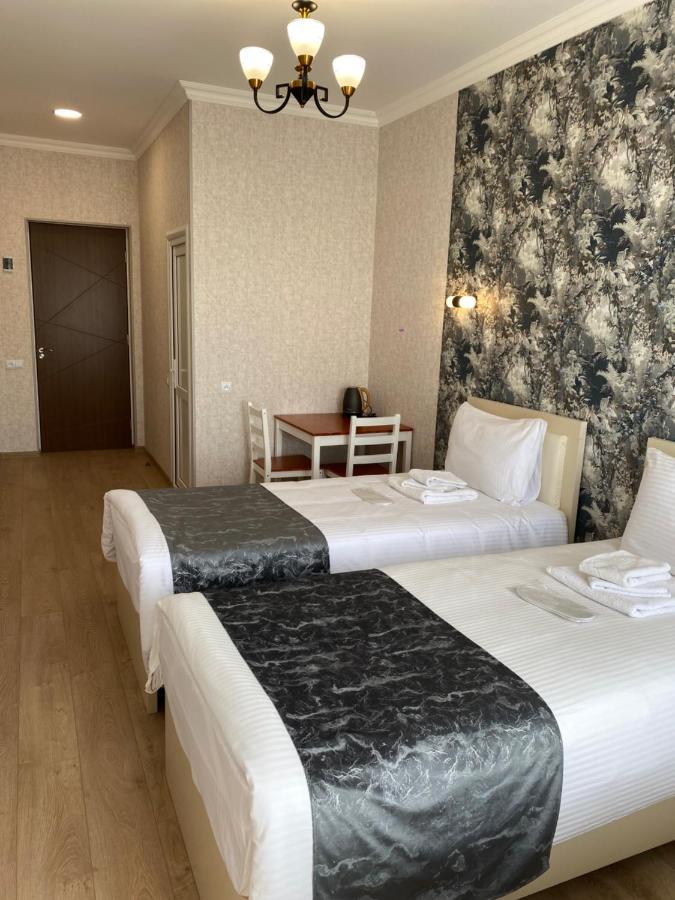 Hotel Sharl Ninotsminda Exteriör bild